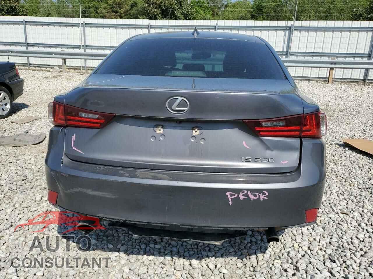 LEXUS IS 2015 - JTHBF1D28F5080621