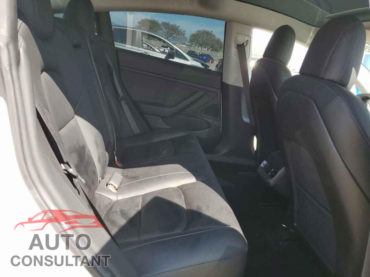 TESLA MODEL 3 2019 - 5YJ3E1EA5KF472575