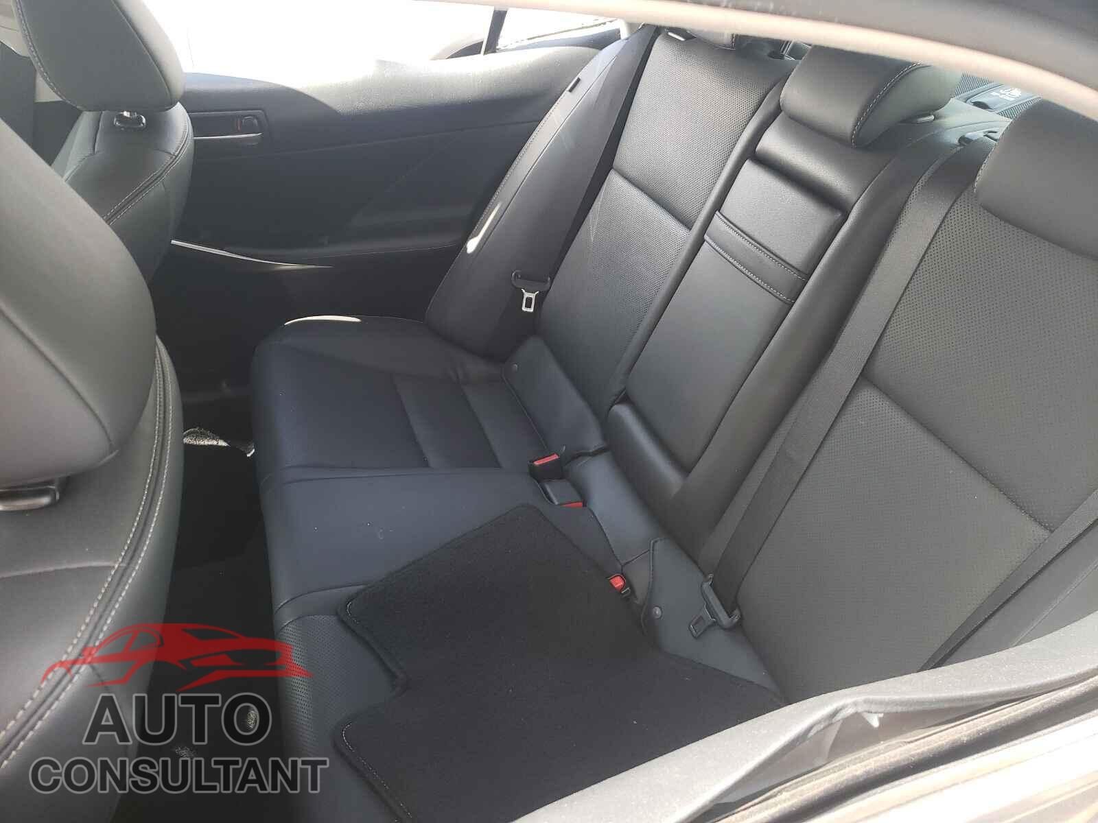 LEXUS IS 2017 - JTHBA1D24H5056768