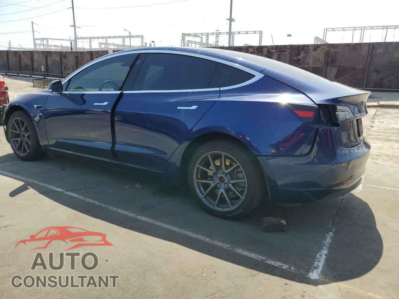 TESLA MODEL 3 2019 - 5YJ3E1EA6KF396820