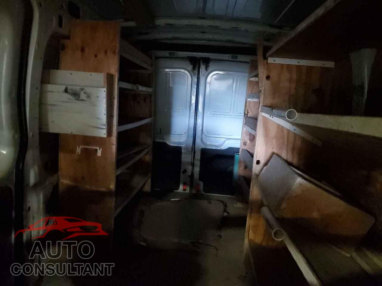 FORD TRANSIT 2015 - 1FTNR2CM1FKA10457