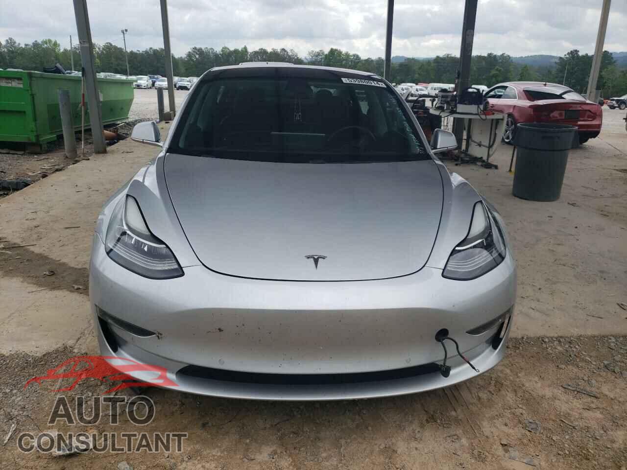 TESLA MODEL 3 2018 - 5YJ3E1EA4JF040364