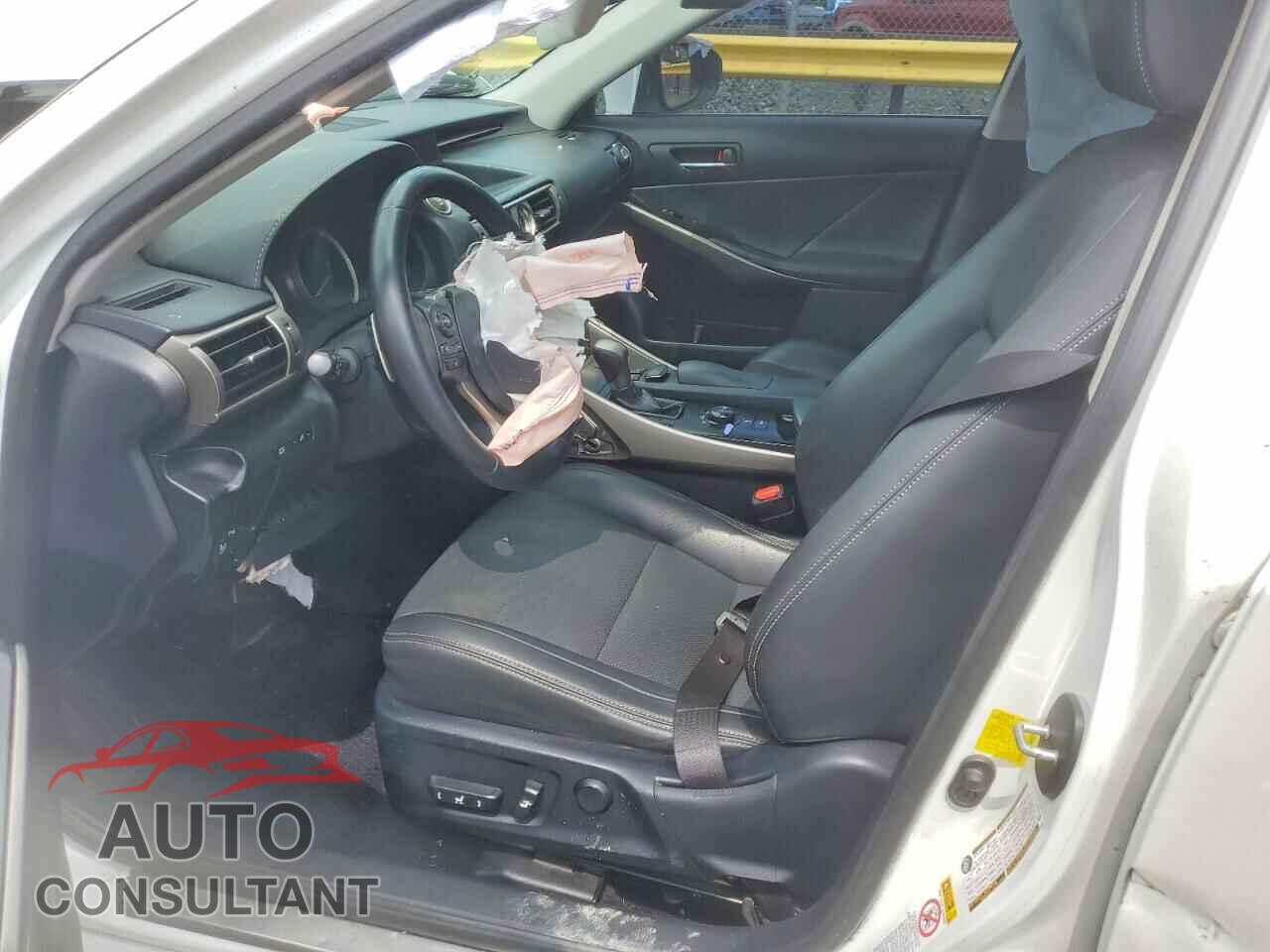 LEXUS IS 2014 - JTHBF1D24E5015196