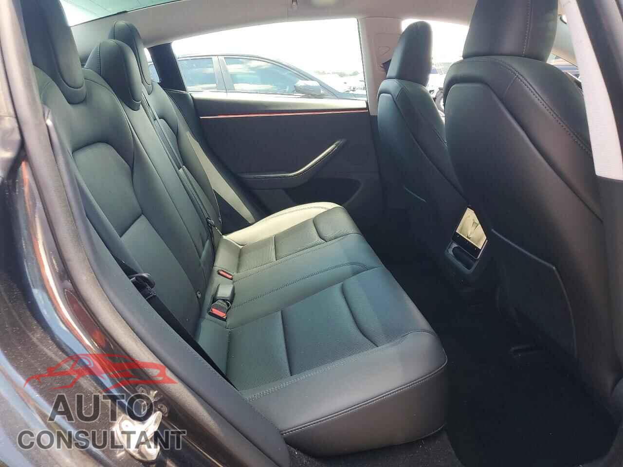 TESLA MODEL 3 2024 - 5YJ3E1EB6RF741881