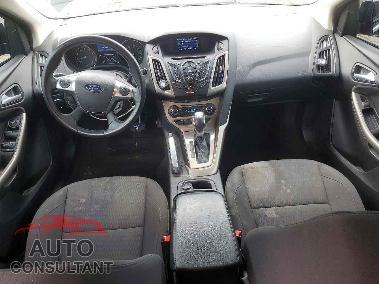 FORD FOCUS 2012 - 1FAHP3M24CL358366