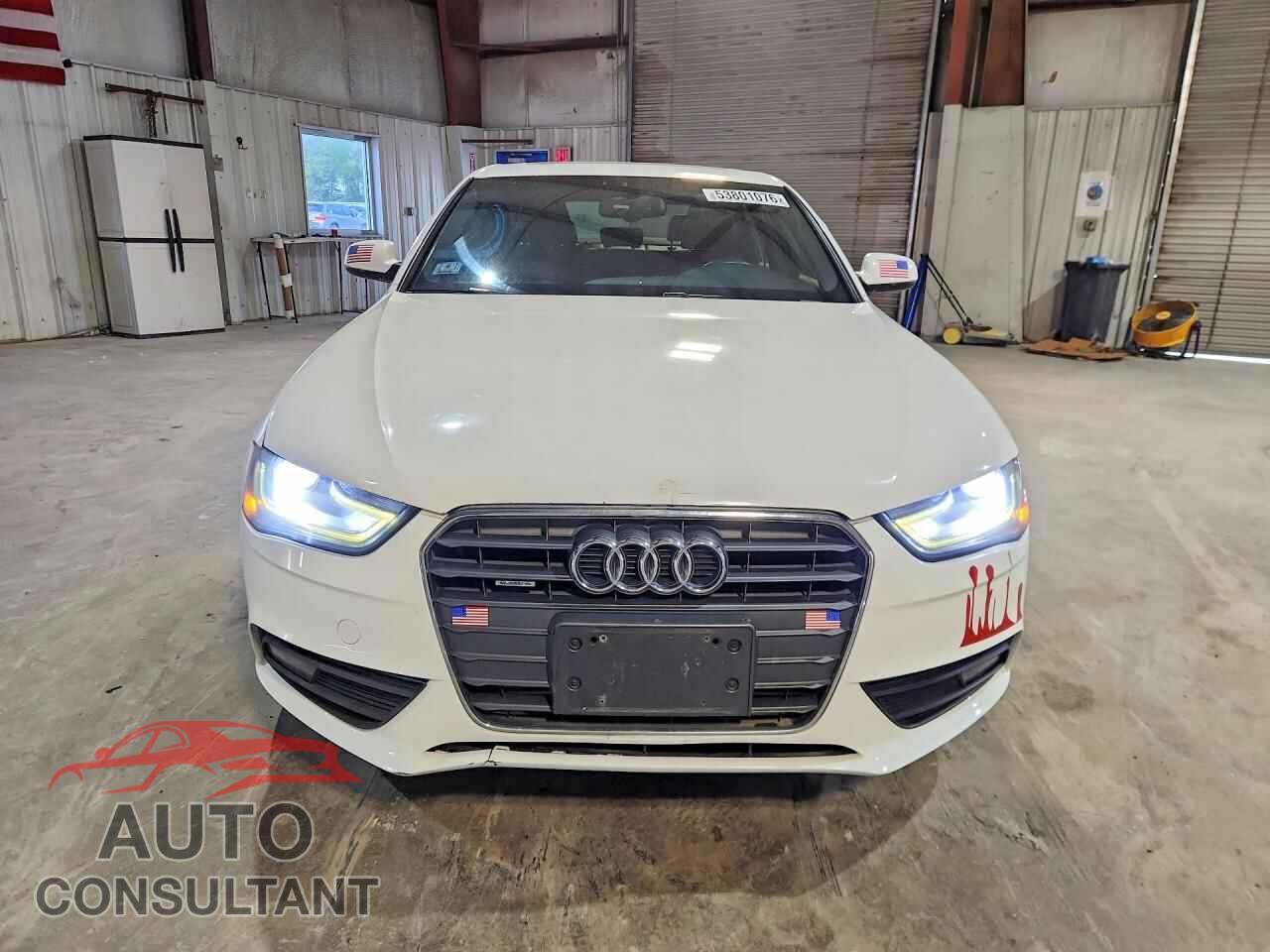 AUDI A4 2013 - WAUFFAFL3DN009023