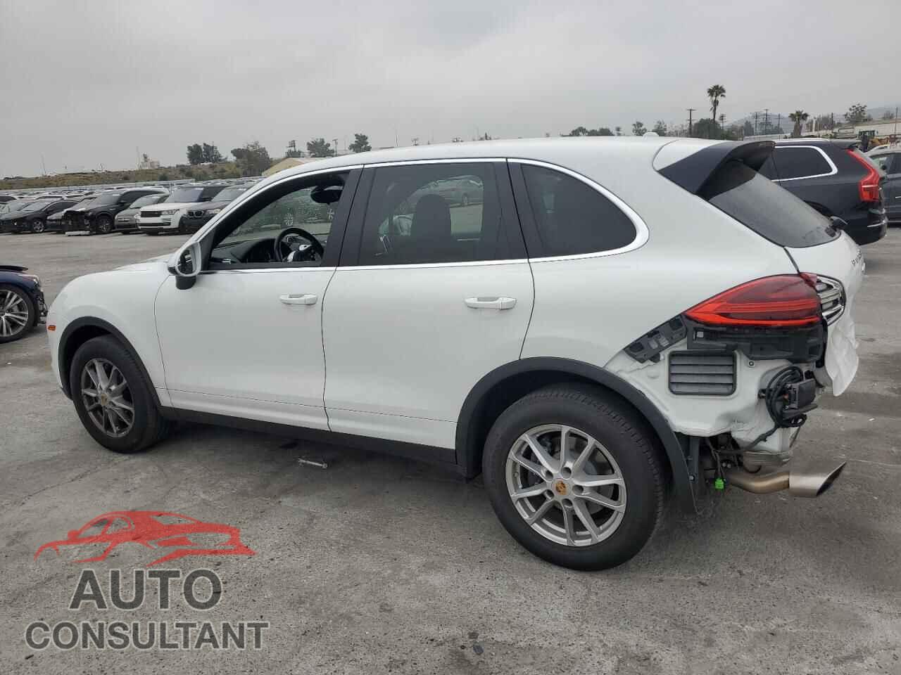 PORSCHE CAYENNE 2018 - WP1AA2A2XJKA00301