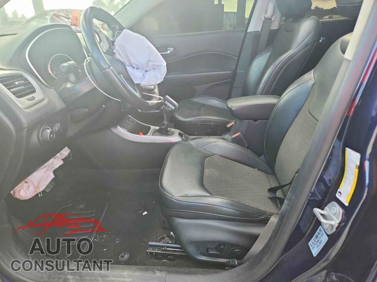 JEEP COMPASS 2020 - 3C4NJCBB8LT252699