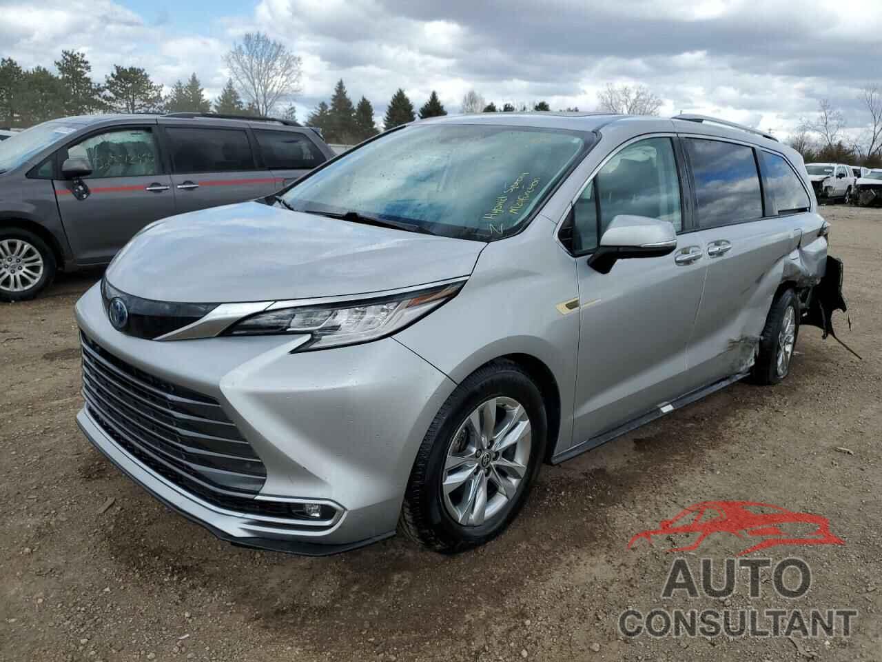 TOYOTA SIENNA 2022 - 5TDZSKFC6NS041705