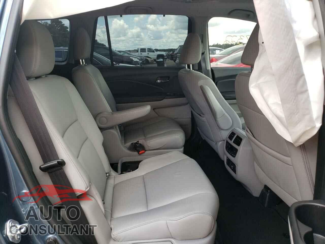 HONDA PILOT 2021 - 5FNYF5H66MB031882