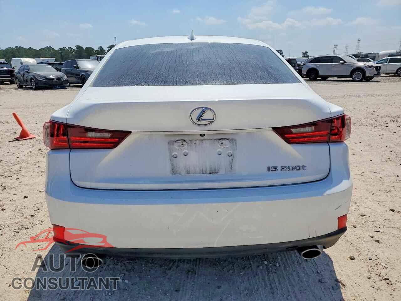LEXUS IS 2016 - JTHBA1D25G5024958