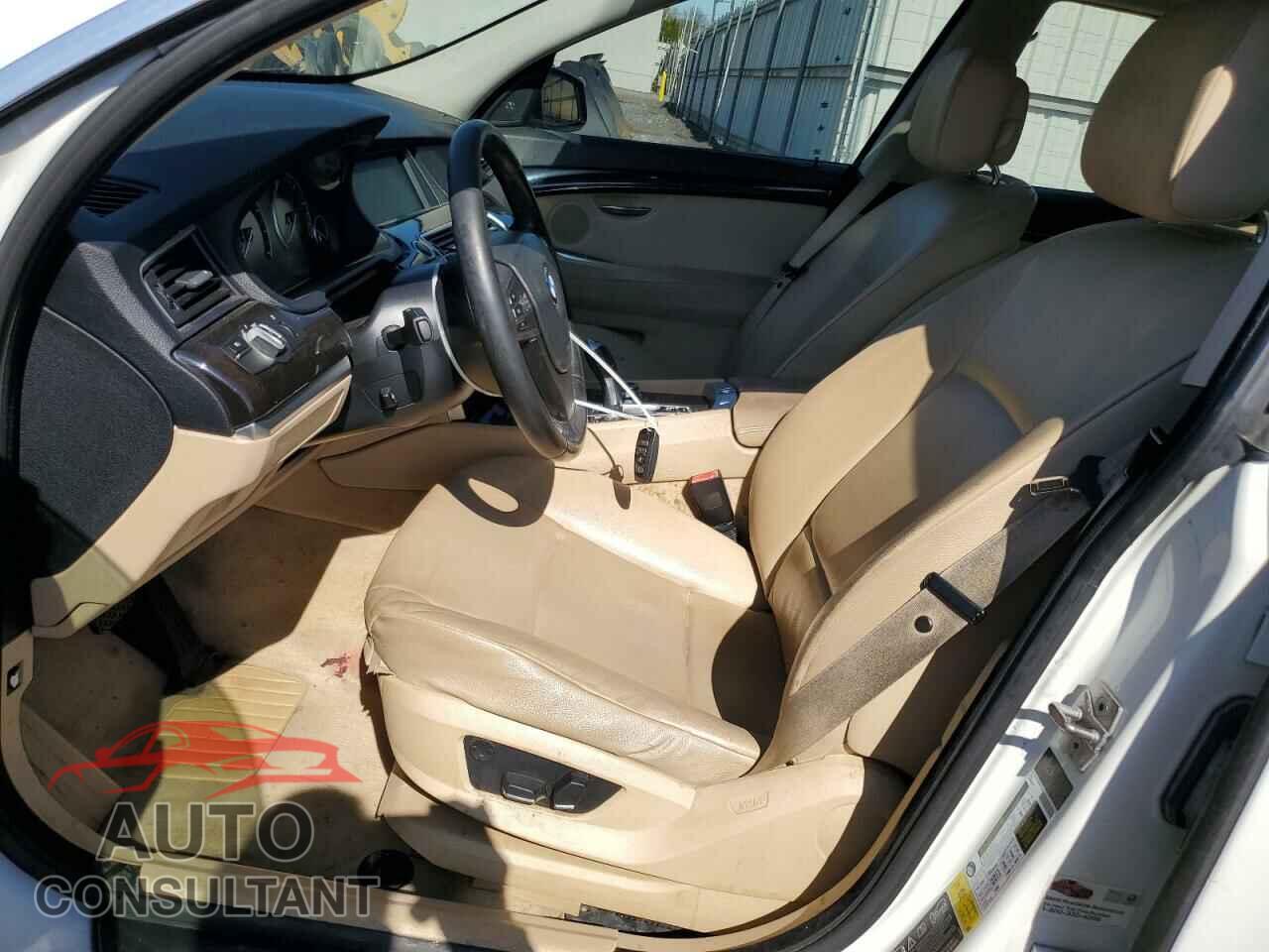 BMW 5 SERIES 2012 - WBASP2C55CC338615