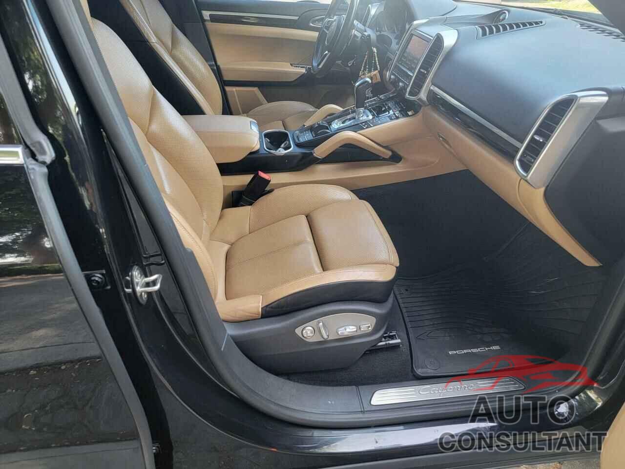 PORSCHE CAYENNE 2016 - WP1AA2A26GLA10262