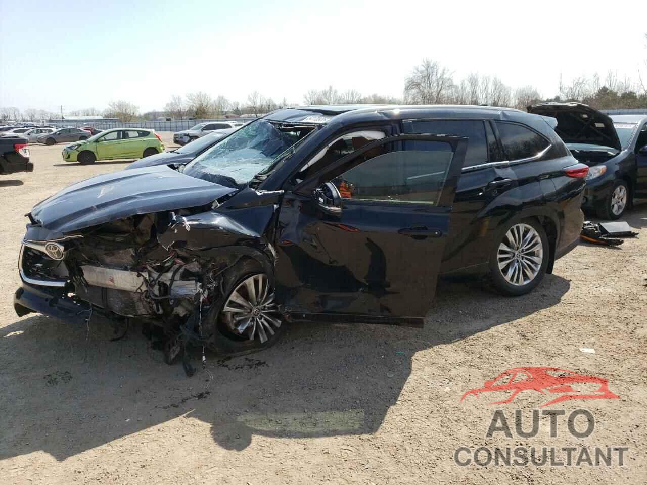 TOYOTA HIGHLANDER 2023 - 5TDKDRBH7PS514441