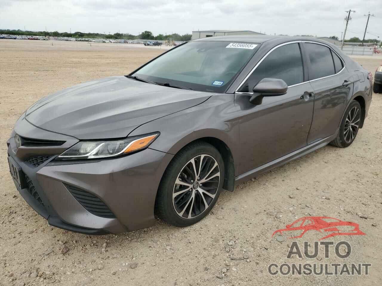 TOYOTA CAMRY 2018 - 4T1B11HK1JU587848