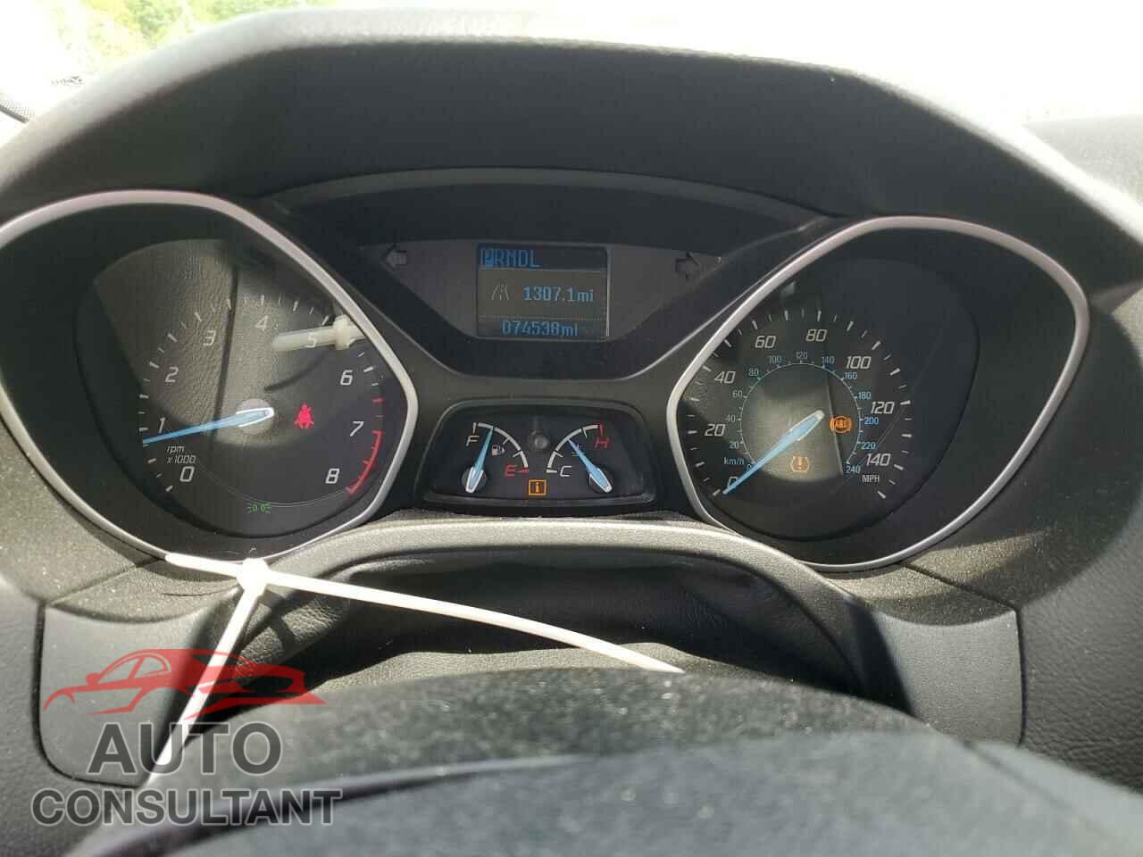 FORD FOCUS 2014 - 1FADP3E23EL340473