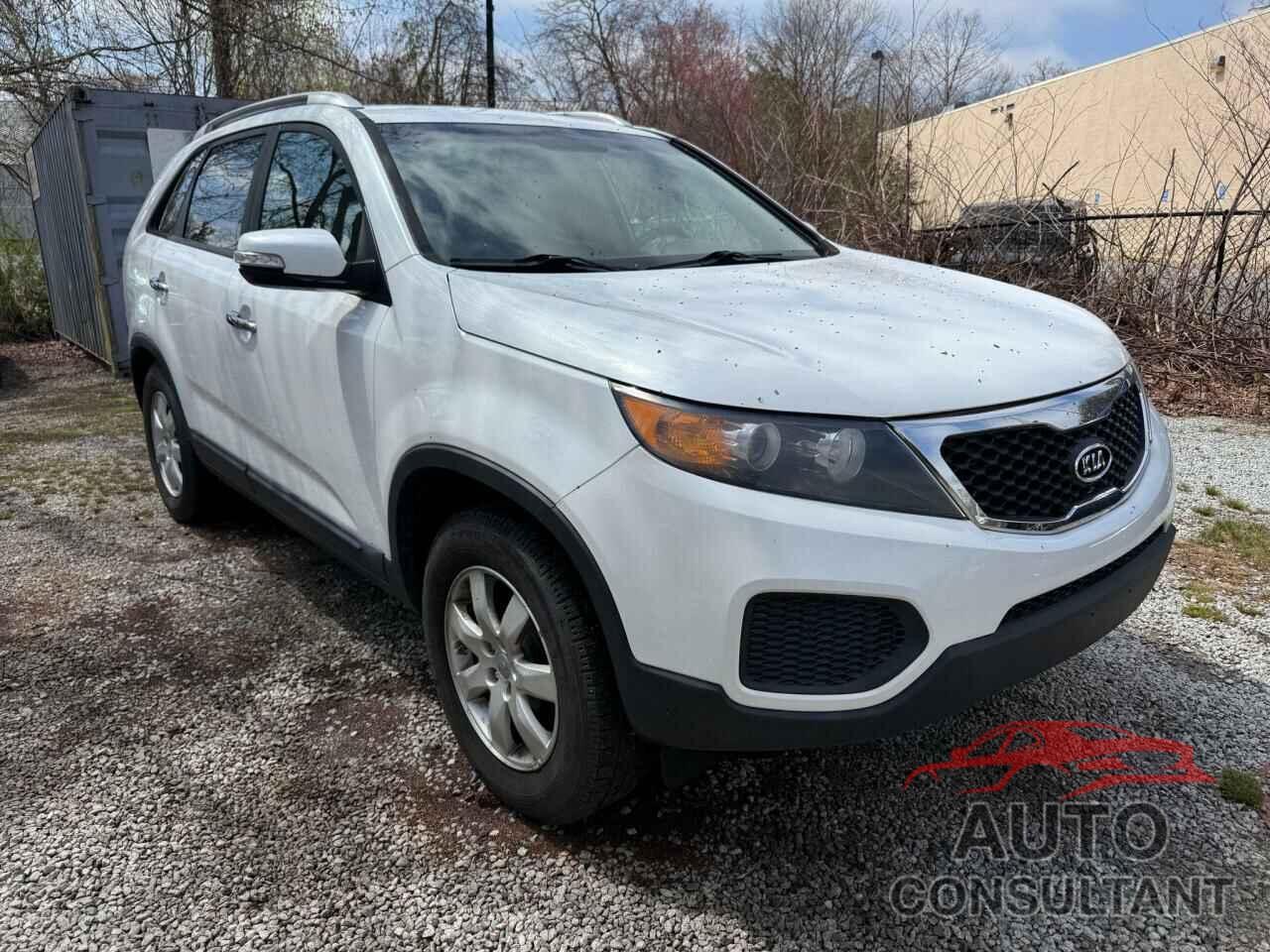 KIA SORENTO 2013 - 5XYKT4A27DG420670