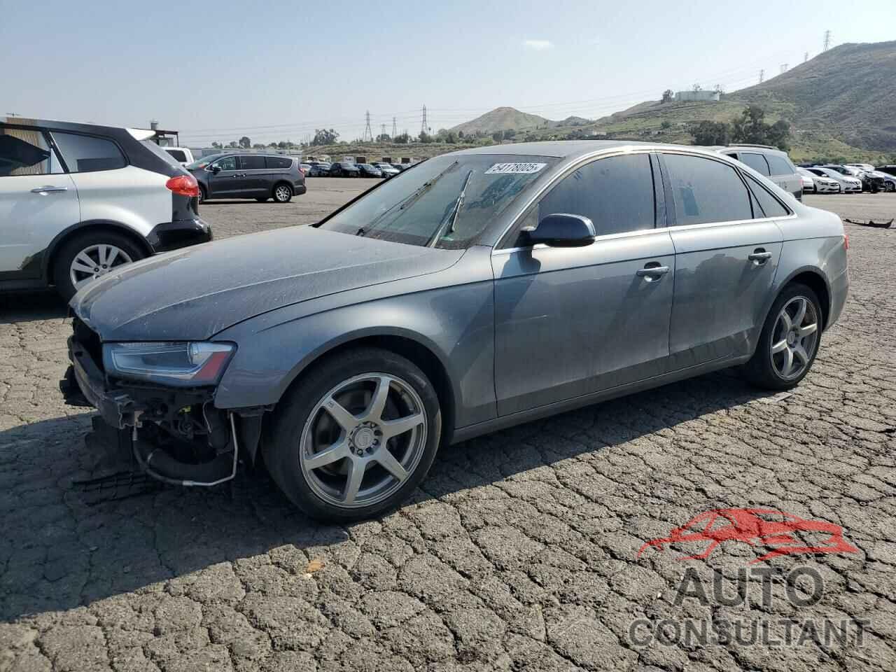 AUDI A4 2013 - WAUEFAFL8DN033099