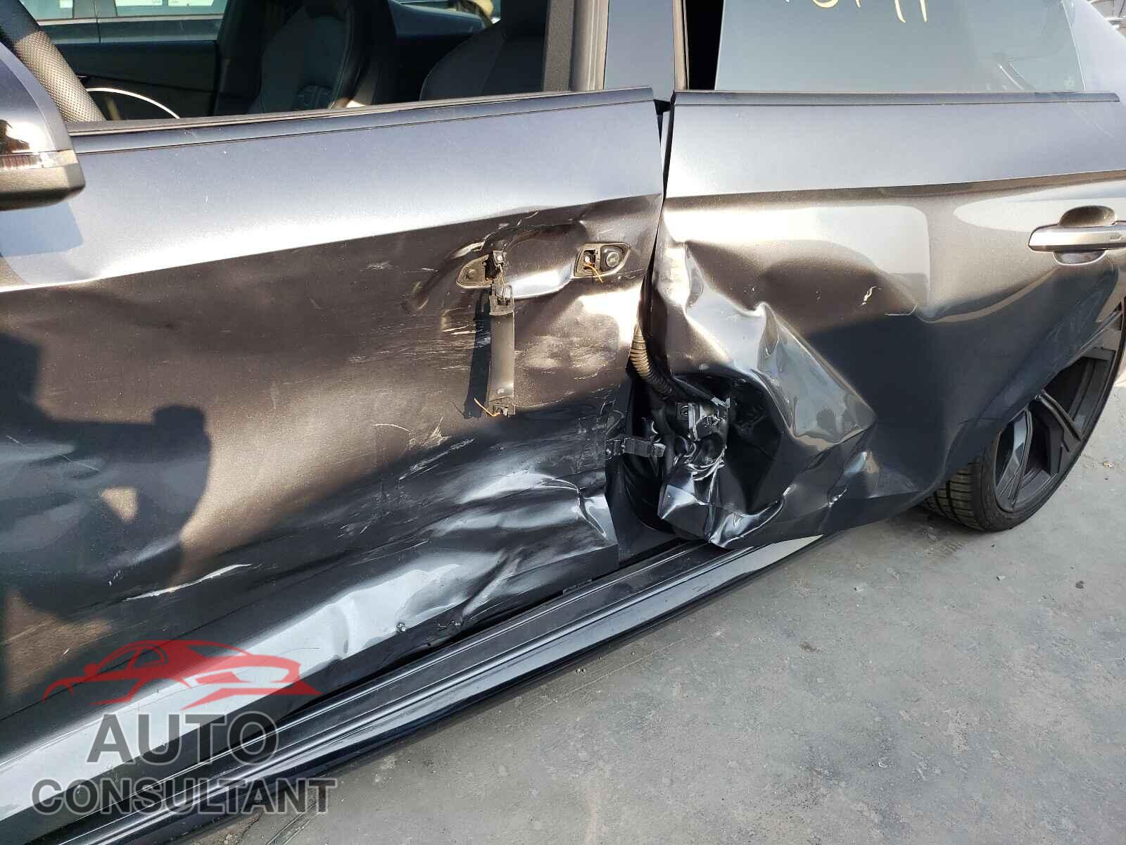 AUDI S5/RS5 2019 - WUABWCF55KA902607