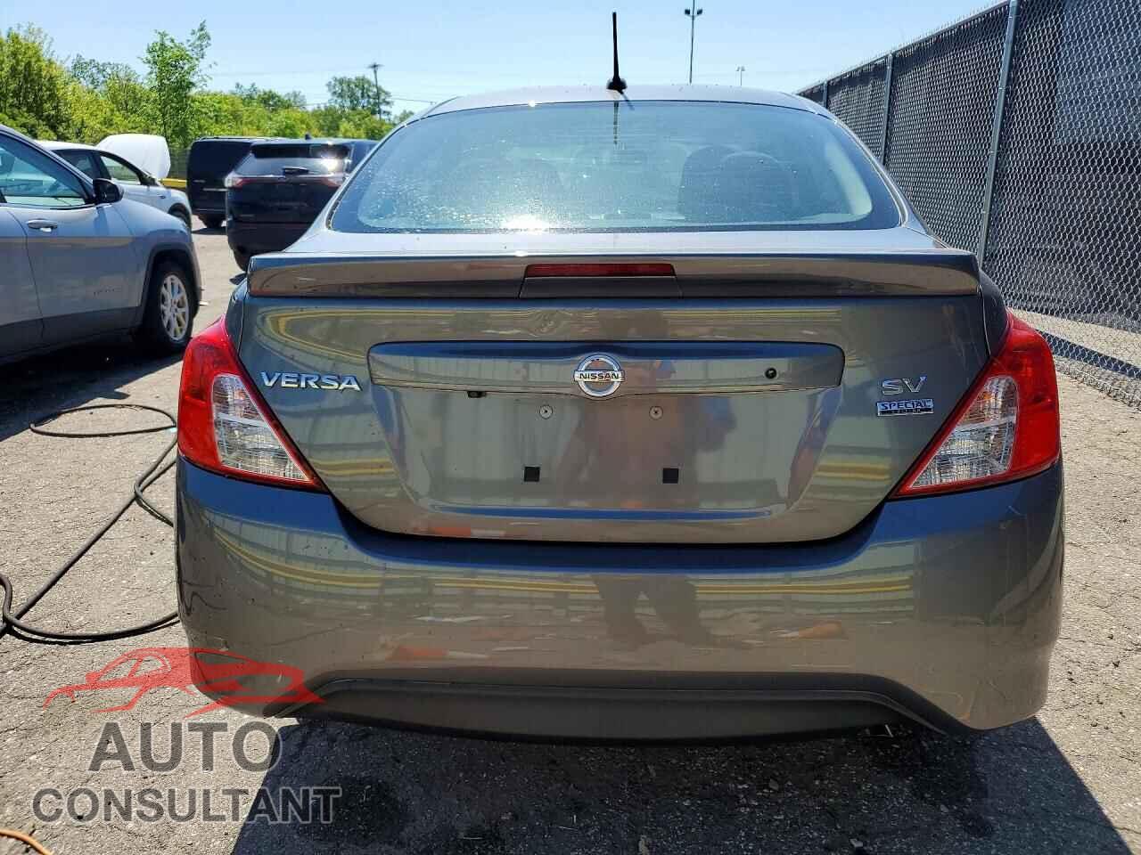 NISSAN VERSA 2018 - 3N1CN7AP0JL843819