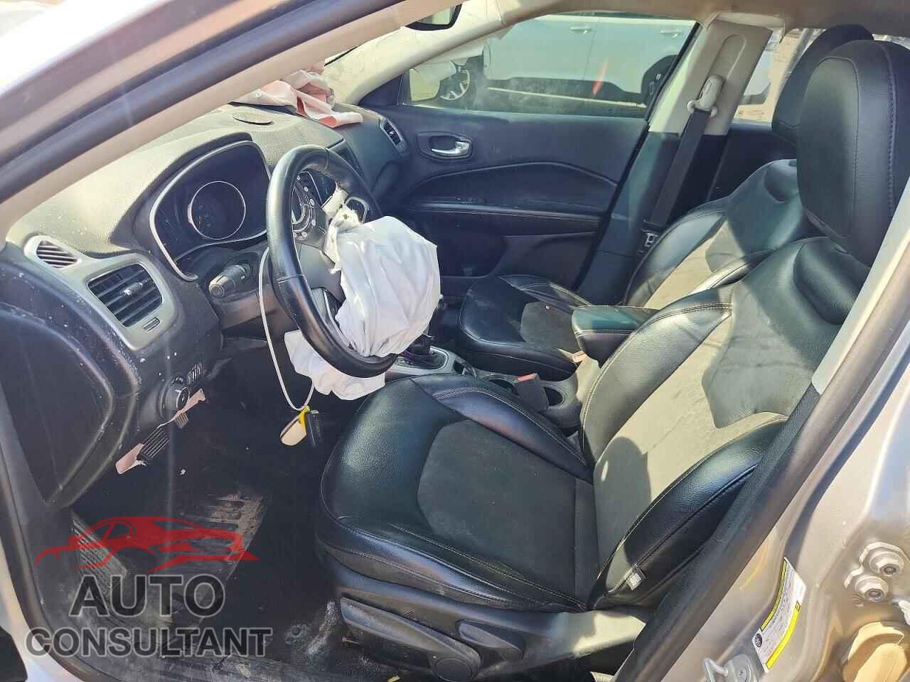 JEEP COMPASS 2017 - 3C4NJDBB4HT680461