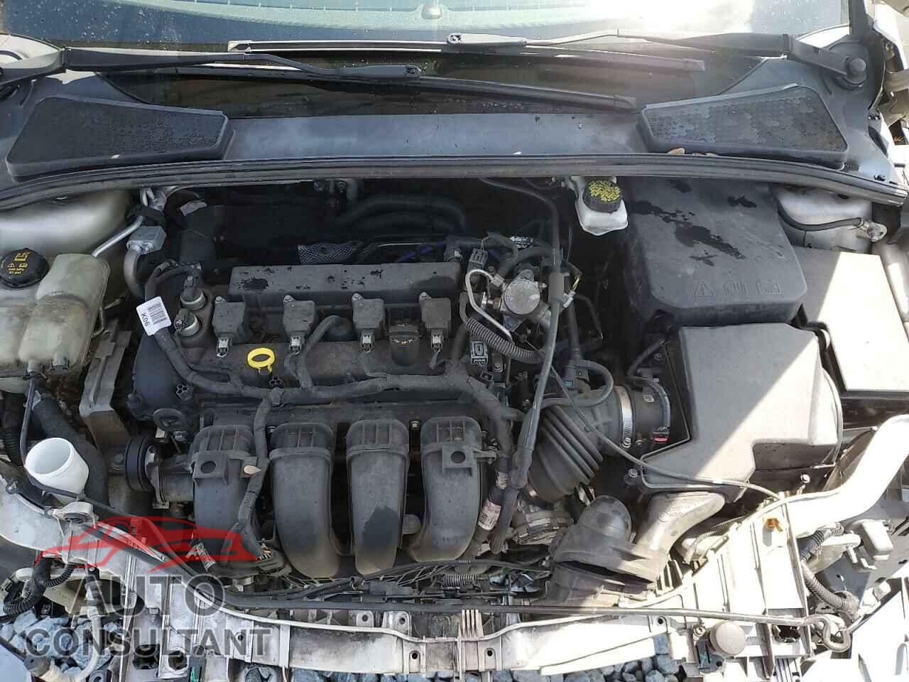 FORD FOCUS 2018 - 1FADP3M23JL201844