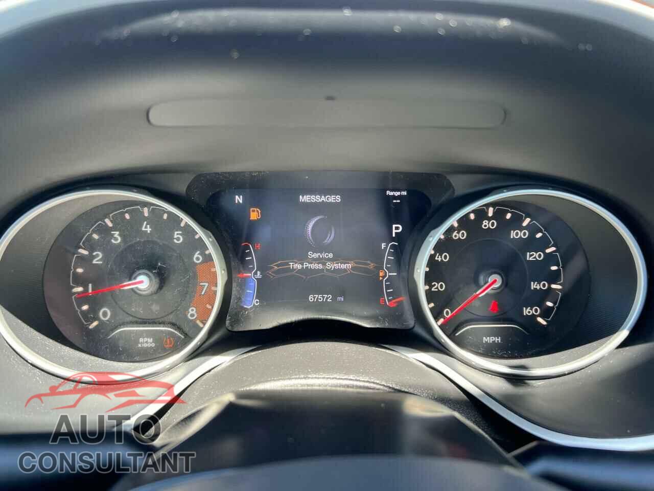 JEEP COMPASS 2018 - 3C4NJDCB2JT456027