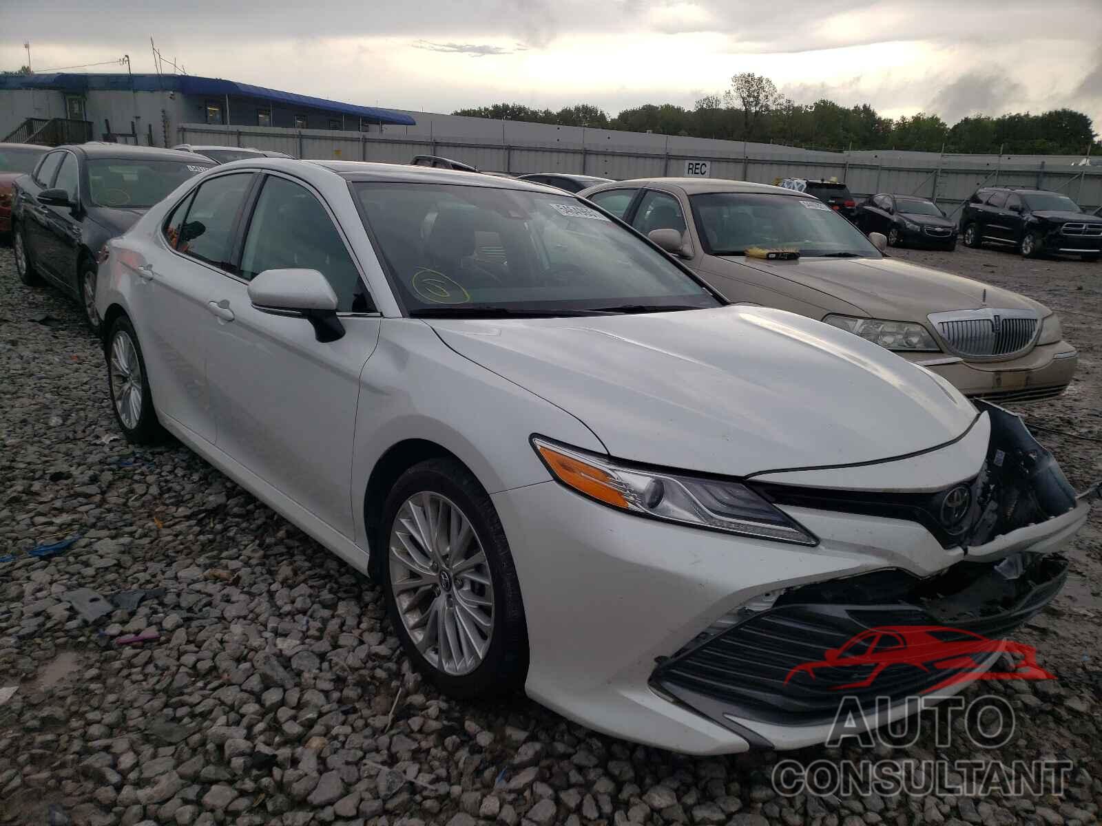TOYOTA CAMRY 2020 - 4T1F11AK1LU944170