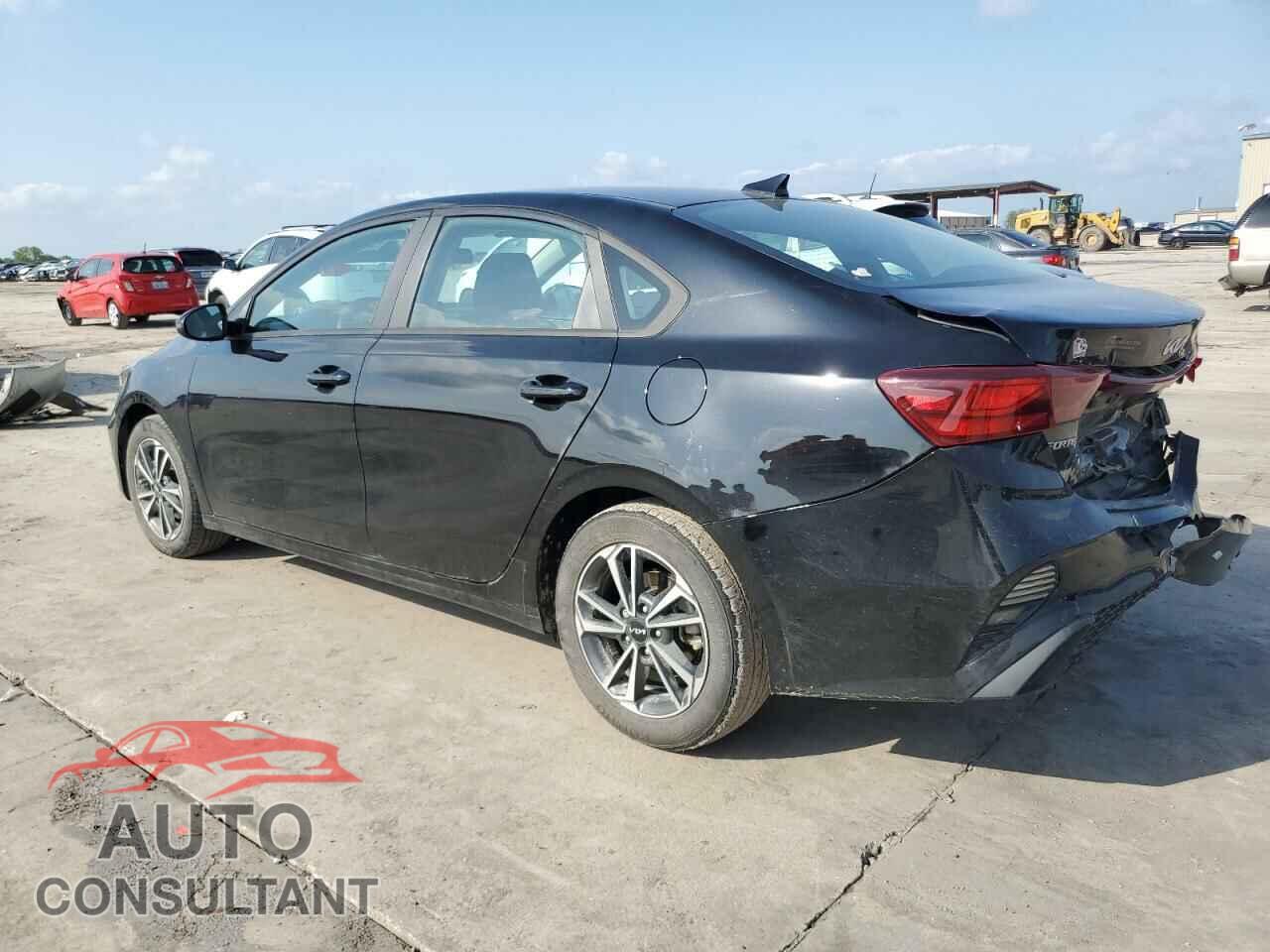 KIA FORTE 2023 - 3KPF24AD5PE607932