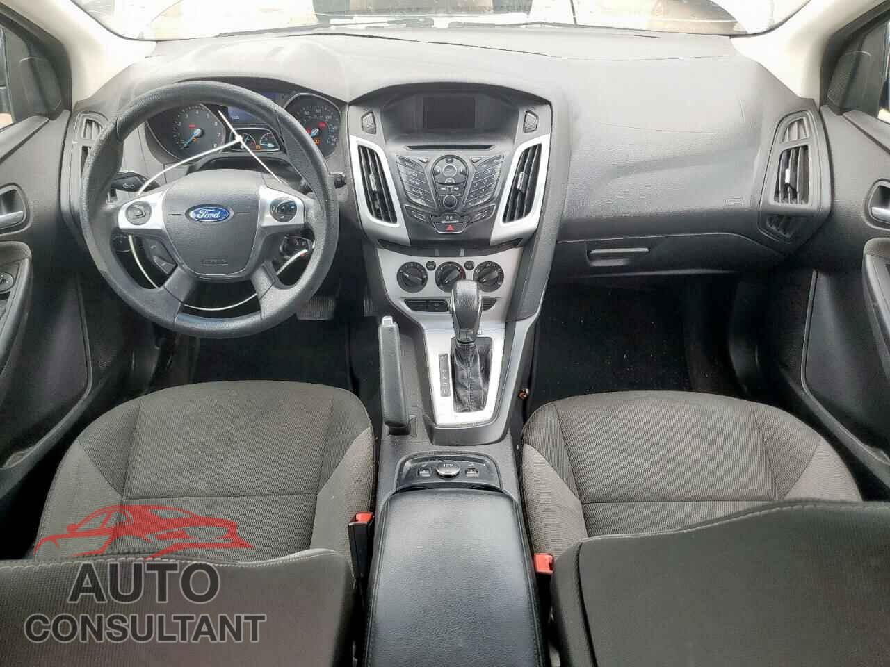 FORD FOCUS 2014 - 1FADP3K2XEL349420