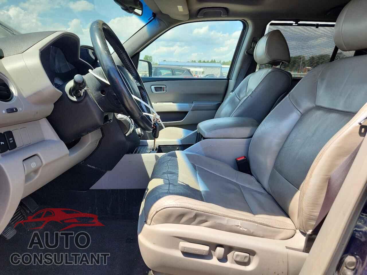 HONDA PILOT 2011 - 5FNYF4H95BB070660