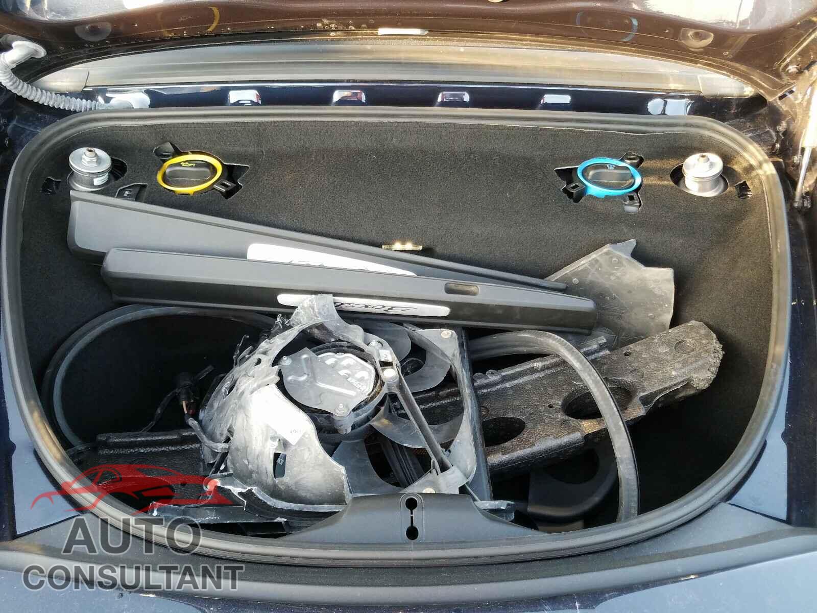 PORSCHE BOXSTER 2019 - WP0CA2A83KS210416