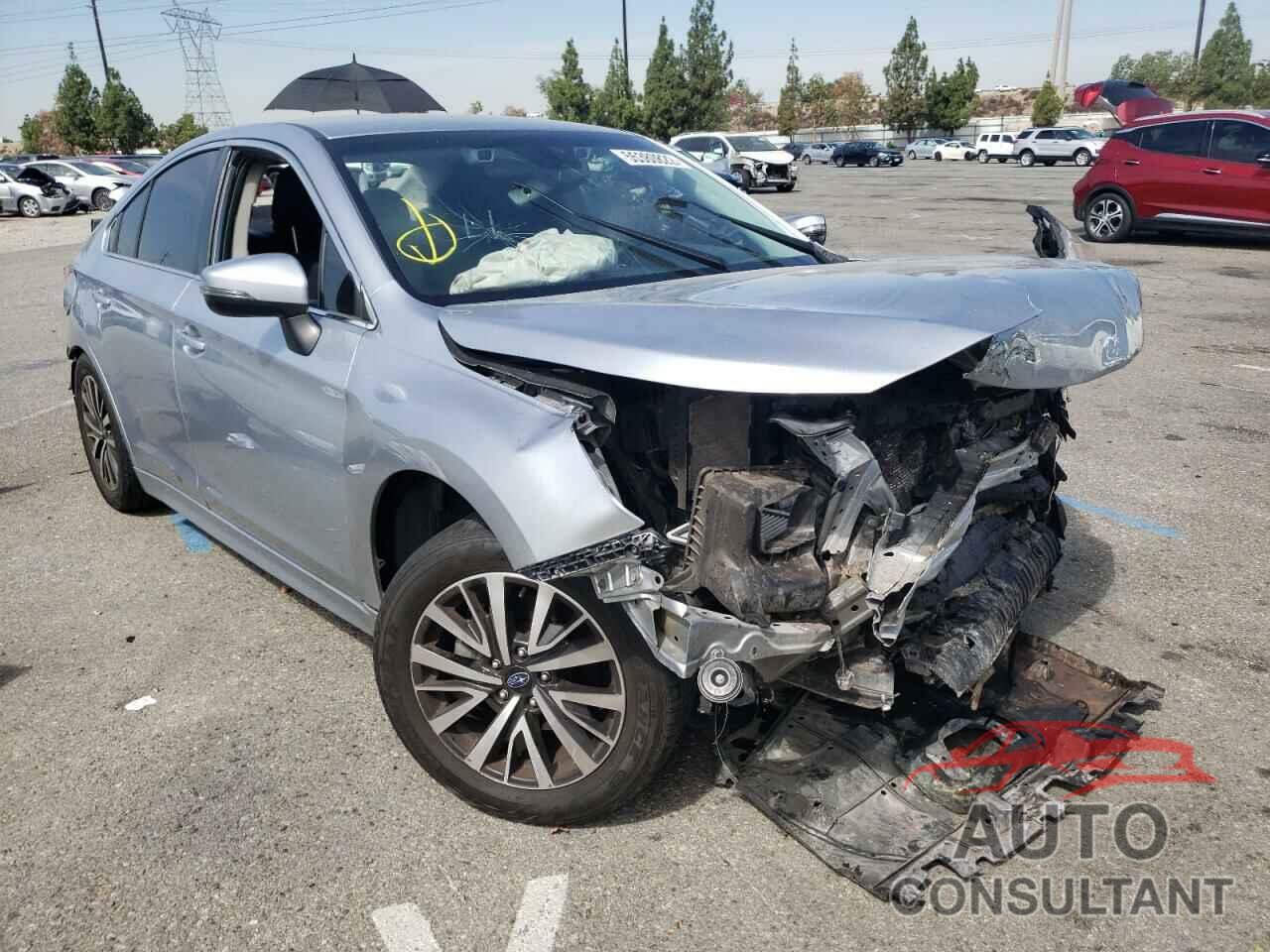 SUBARU LEGACY 2019 - 4S3BNAF62K3019713