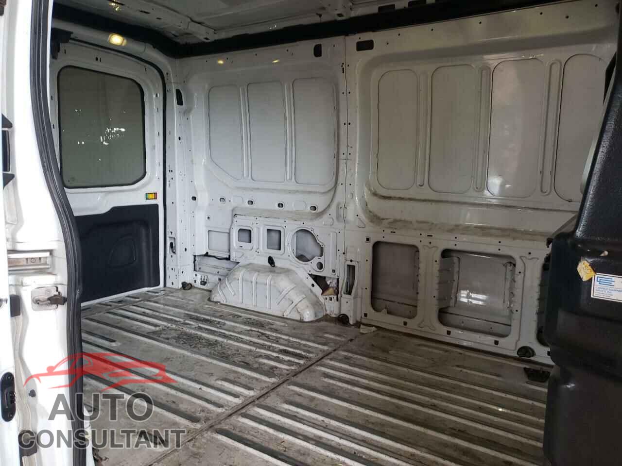 FORD TRANSIT 2017 - 1FTYR1CM8HKB20836