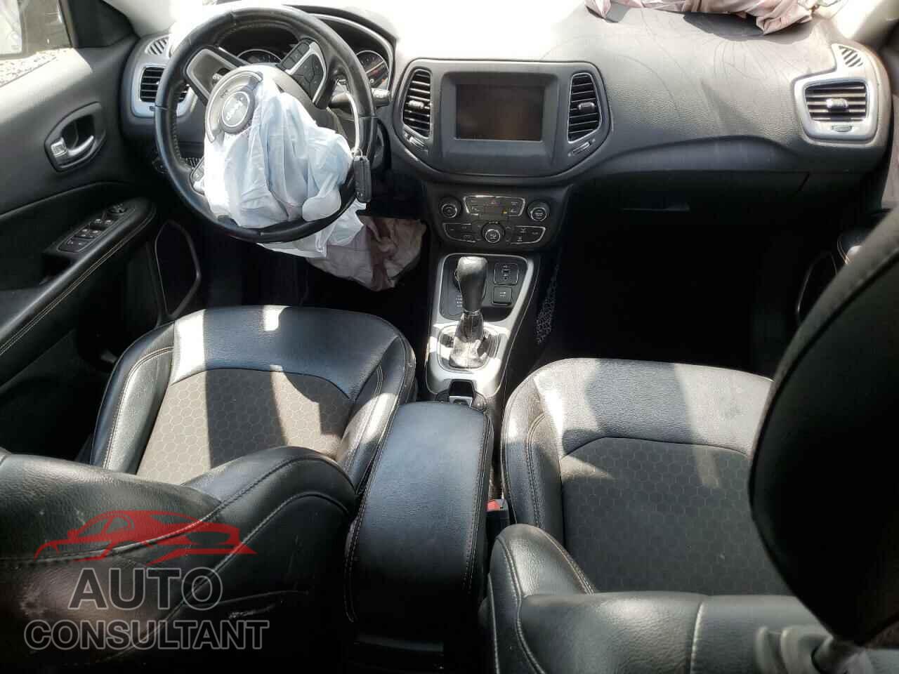 JEEP COMPASS 2020 - 3C4NJDBB8LT217957