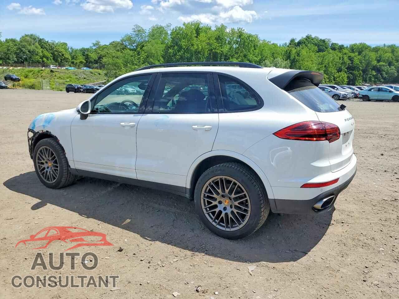PORSCHE CAYENNE 2017 - WP1AA2A29HKA82659