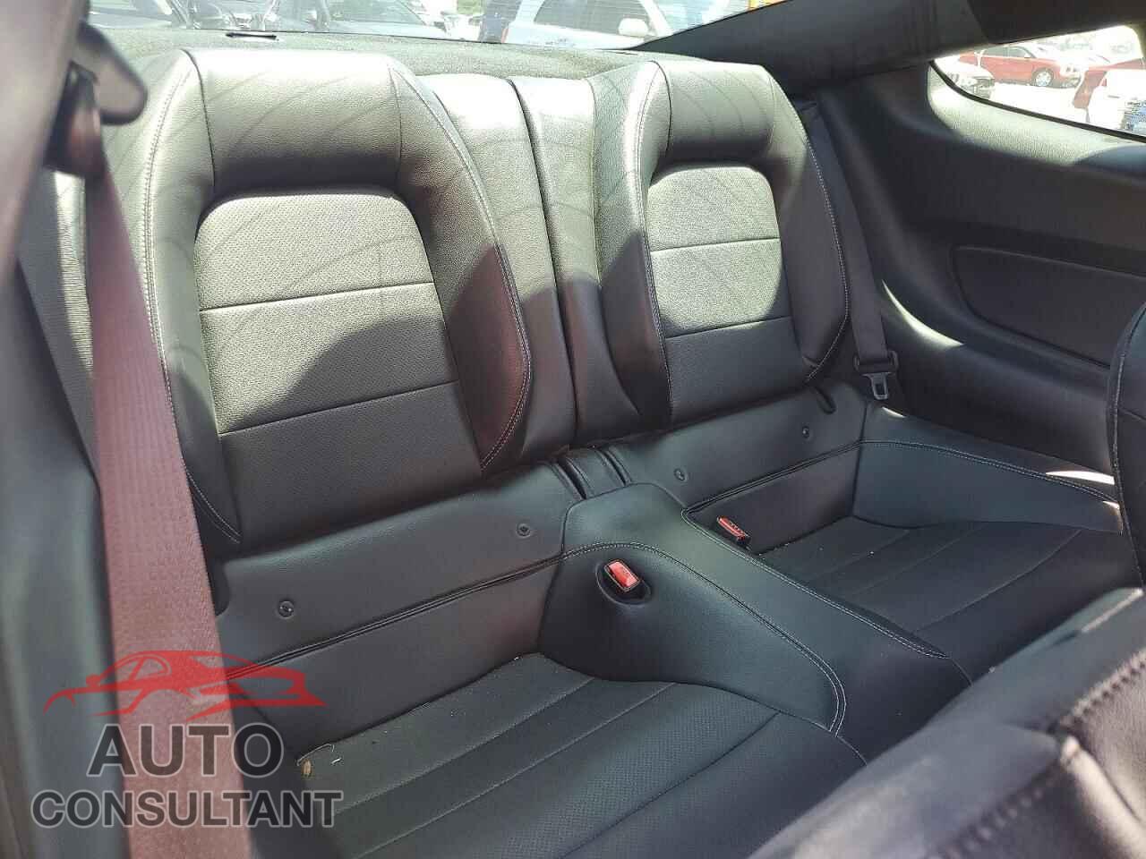 FORD MUSTANG 2017 - 1FA6P8CF0H5280768