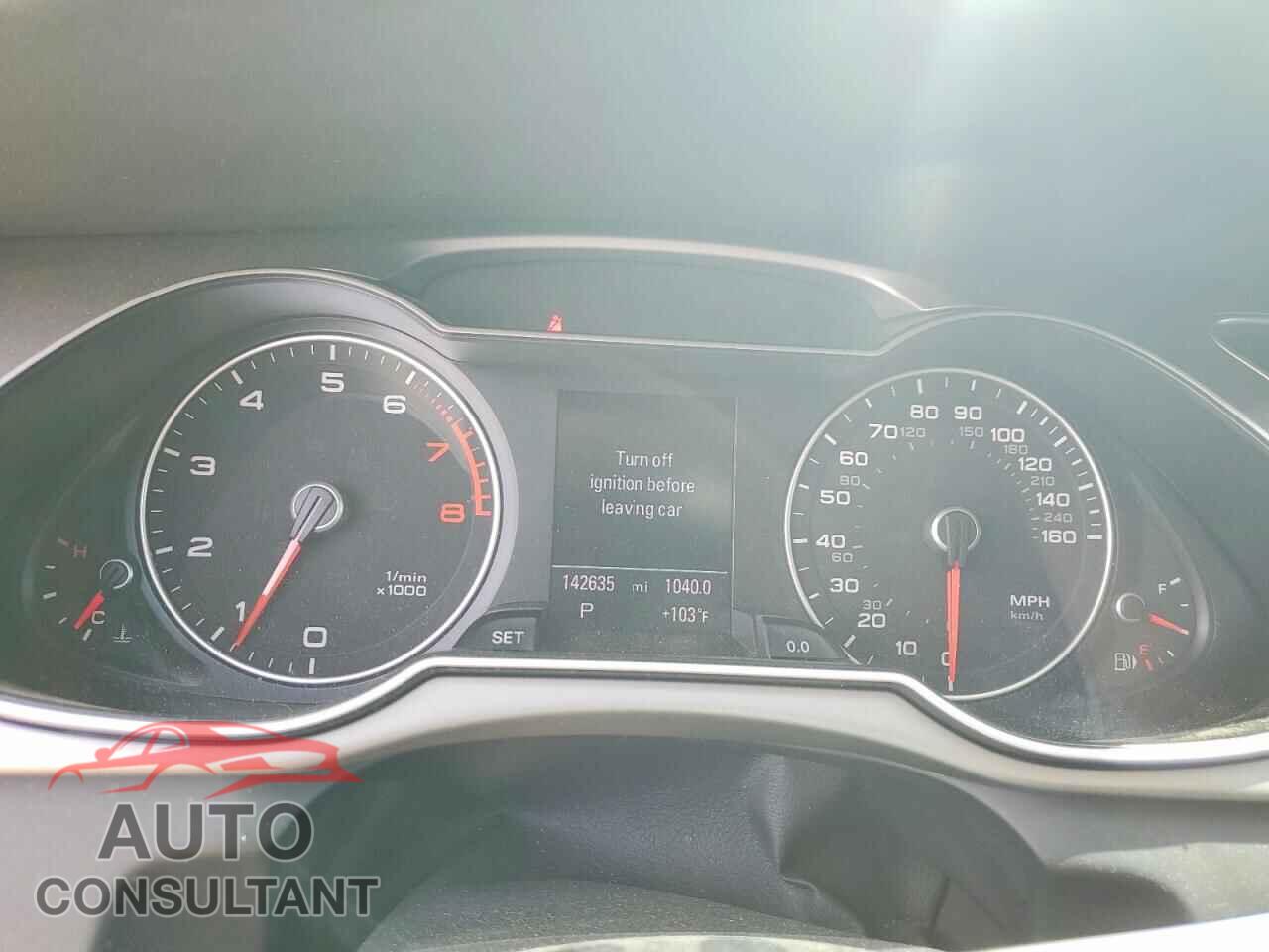 AUDI A4 2013 - WAUFFAFL9DN018129