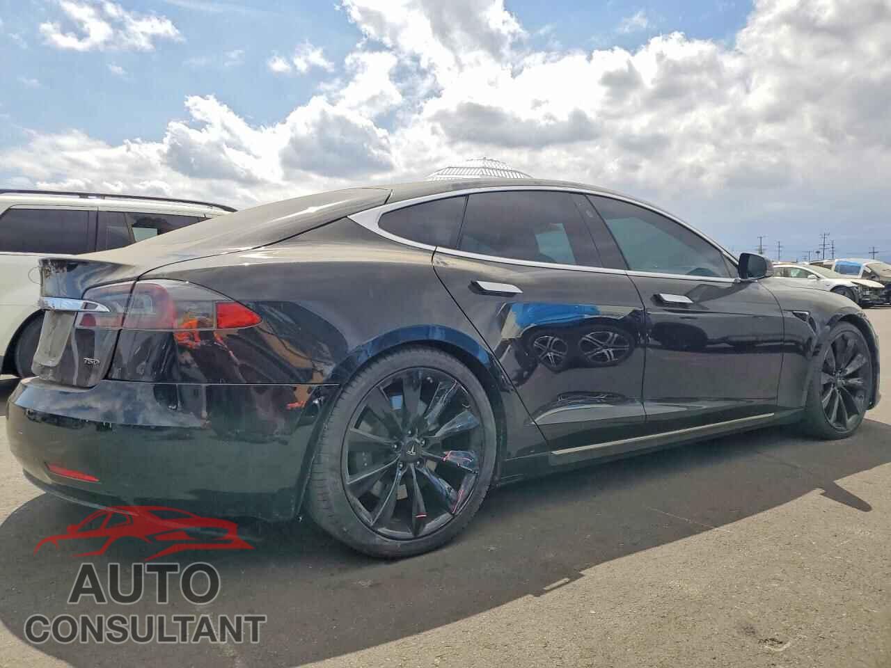 TESLA MODEL S 2018 - 5YJSA1E23JF276987