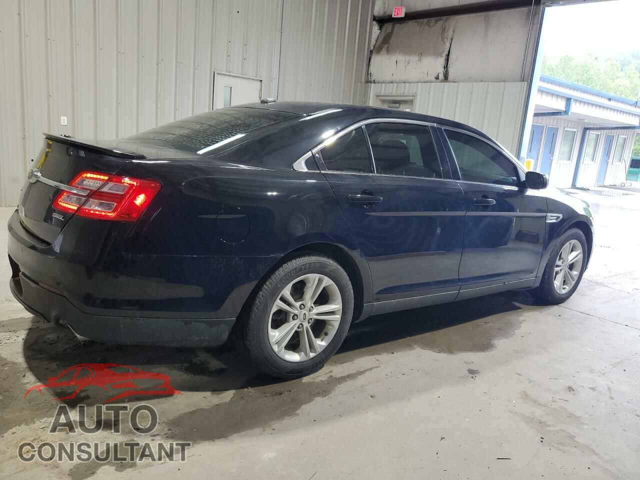 FORD TAURUS 2017 - 1FAHP2E83HG146264