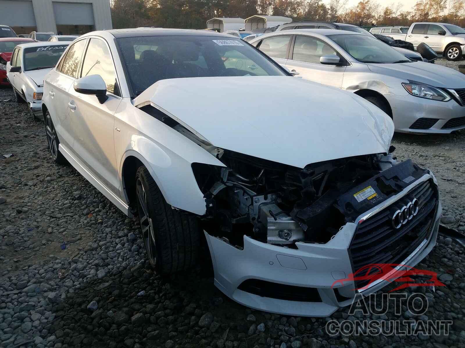 AUDI A3 2019 - WAUGUGFF5K1011450