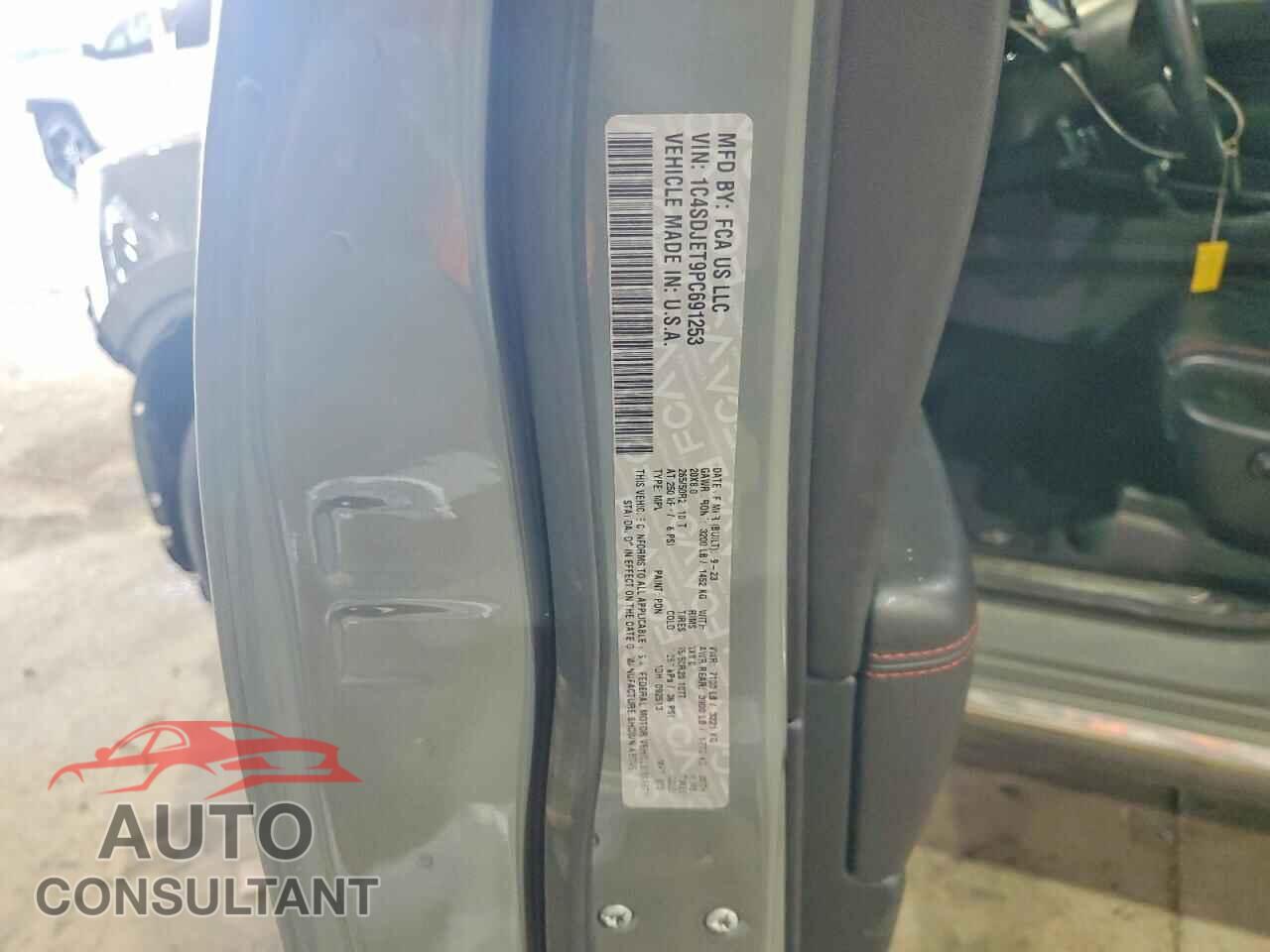 DODGE DURANGO 2023 - 1C4SDJET9PC691253