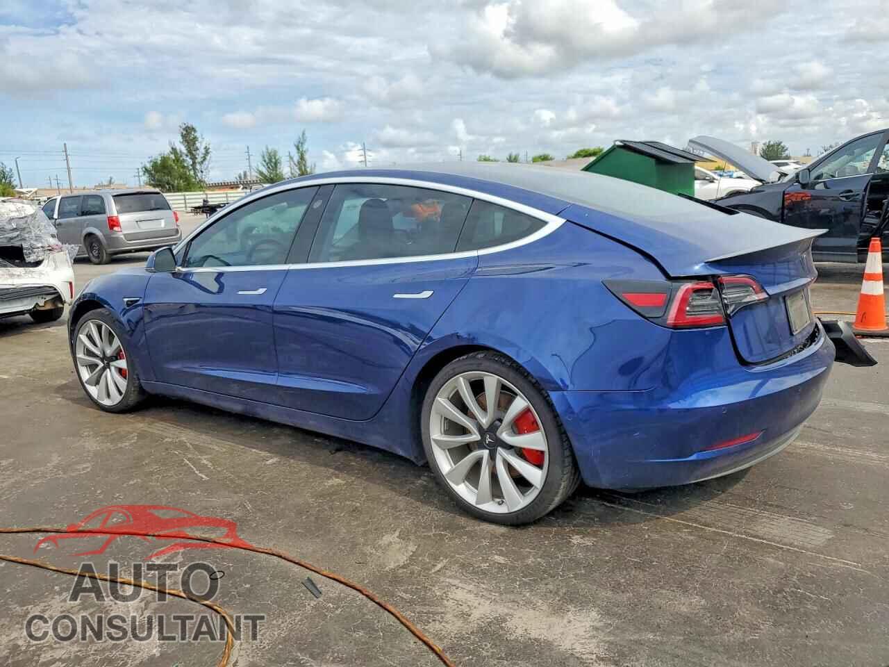 TESLA MODEL 3 2019 - 5YJ3E1EB8KF237774