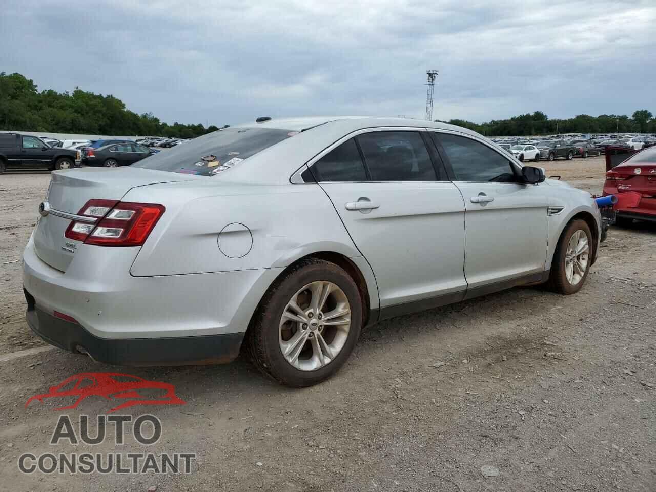 FORD TAURUS 2016 - 1FAHP2E85GG109229