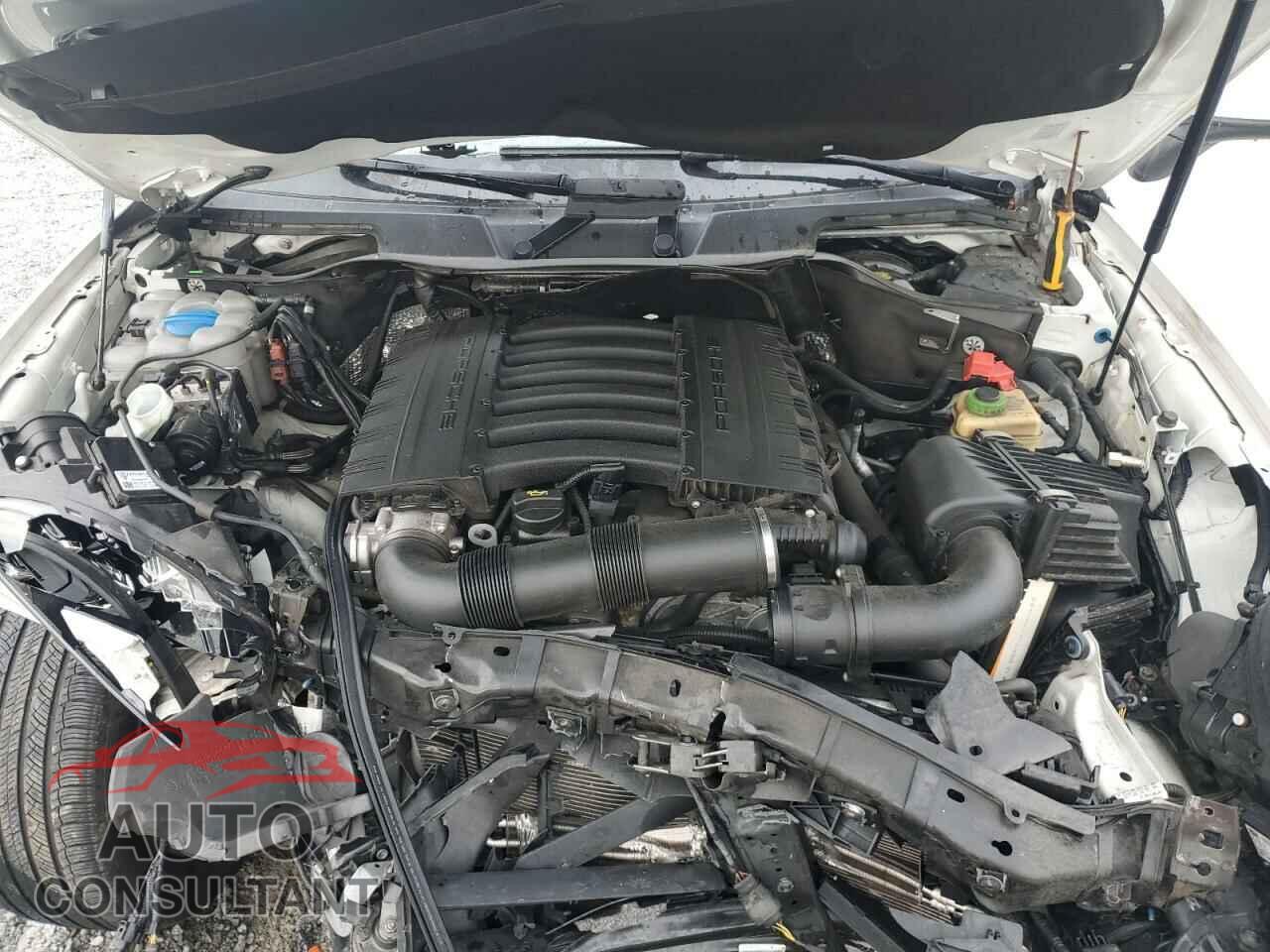 PORSCHE CAYENNE 2016 - WP1AA2A25GLA10575