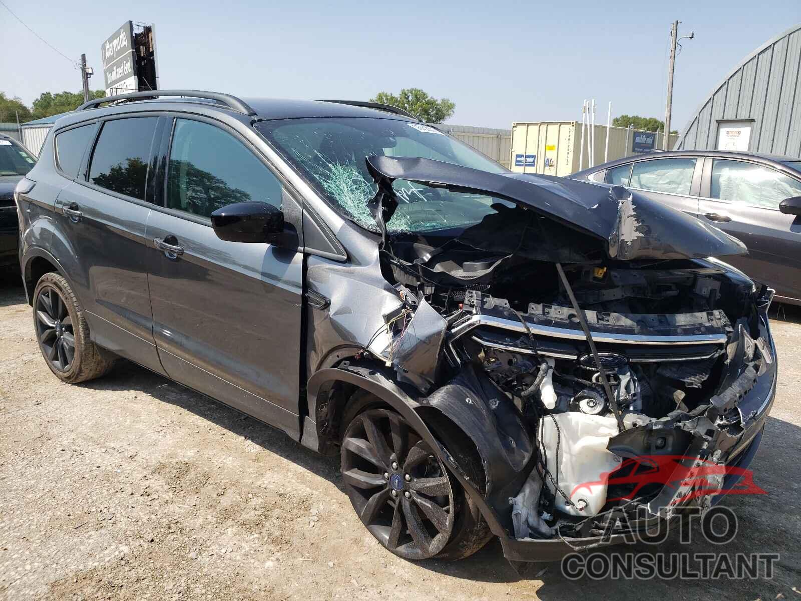 FORD ESCAPE 2017 - 1FMCU9G95HUA13997