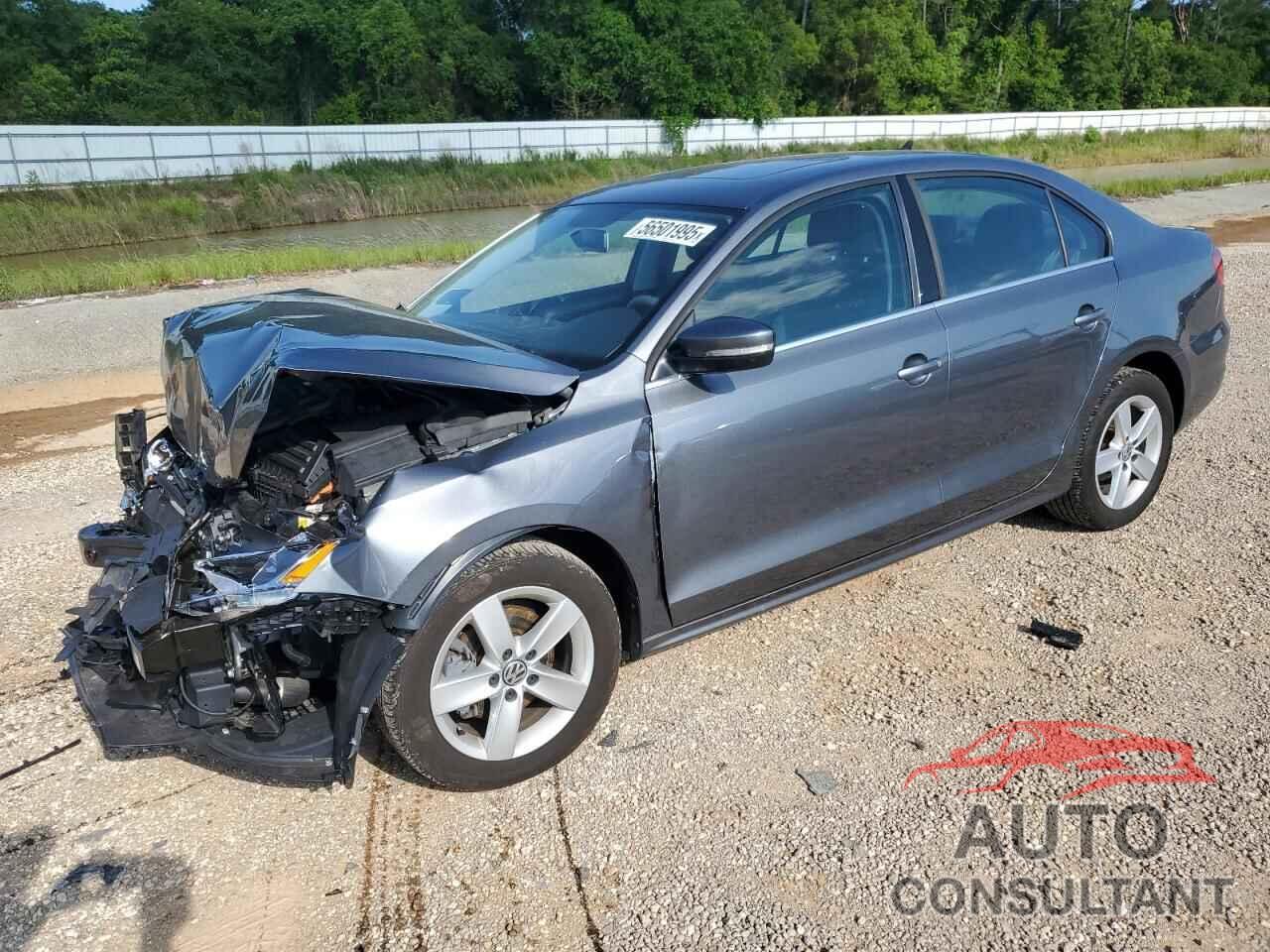 VOLKSWAGEN JETTA 2013 - 3VWLL7AJ8DM246024