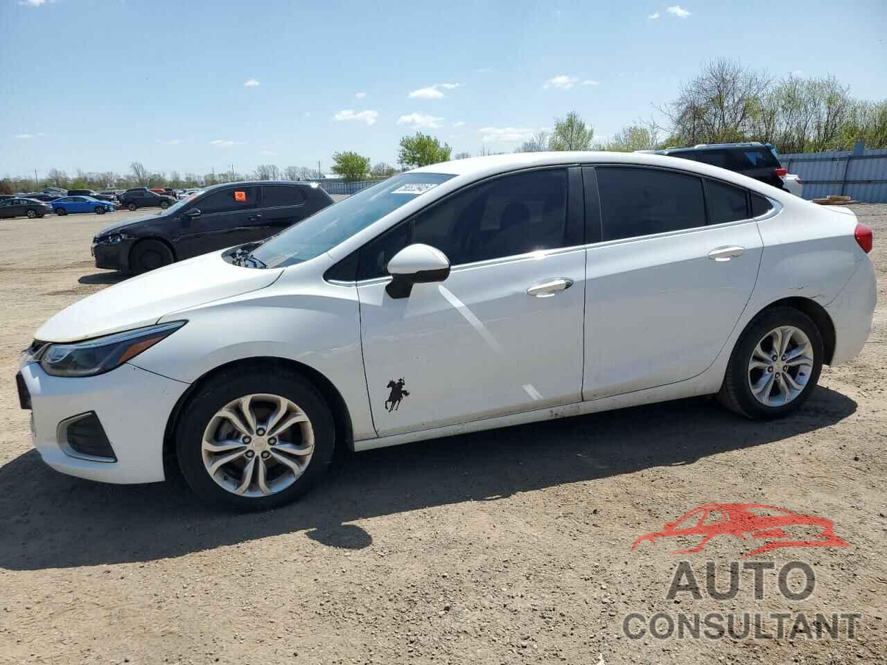 CHEVROLET CRUZE 2019 - 1G1BE5SMXK7101007