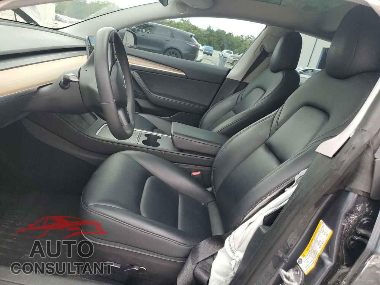 TESLA MODEL 3 2023 - 5YJ3E1EA7PF449077