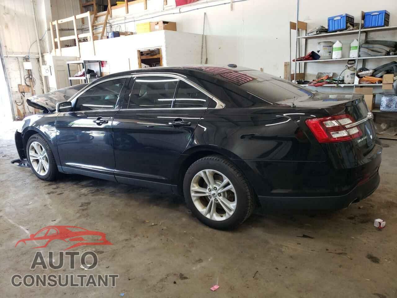 FORD TAURUS 2017 - 1FAHP2D82HG119008
